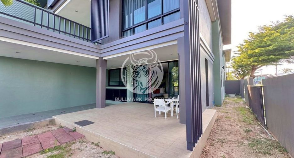 Haus zur Miete mit 3 Zimmer in Bang Lamung, Chonburi