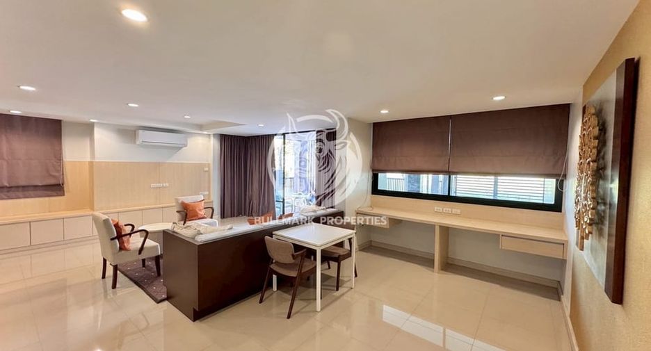 Haus zur Miete mit 3 Zimmer in Bang Lamung, Chonburi
