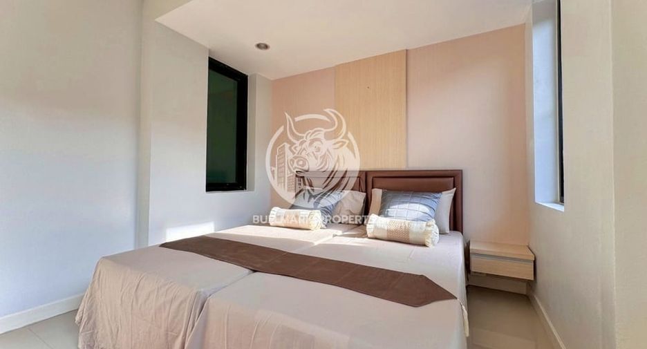 Casa en alquiler de 3 habitaciones en Bang Lamung, Chonburi