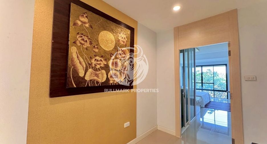 Casa en alquiler de 3 habitaciones en Bang Lamung, Chonburi