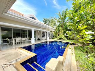 Villa en alquiler y en venta de 3 habitaciones en Bang Lamung, Chonburi