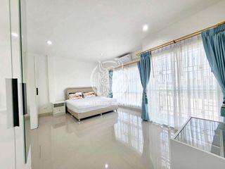 À louer 3 chambres maison à Bang Lamung, Chonburi
