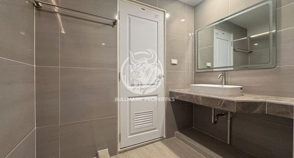 À louer et à vendre studio condo à Bang Lamung, Chonburi