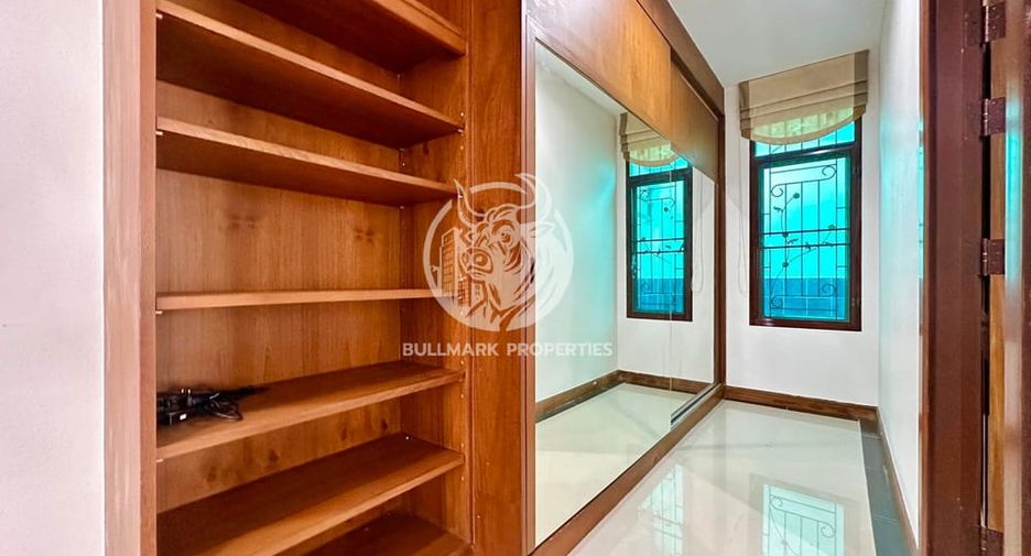 ขาย 3 ห้องนอน วิลล่า ใน บางละมุง, ชลบุรี