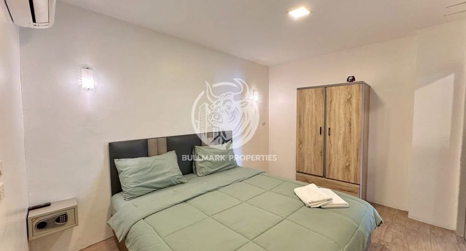 For rent 8 bedrooms villa in Bang Lamung, Chonburi