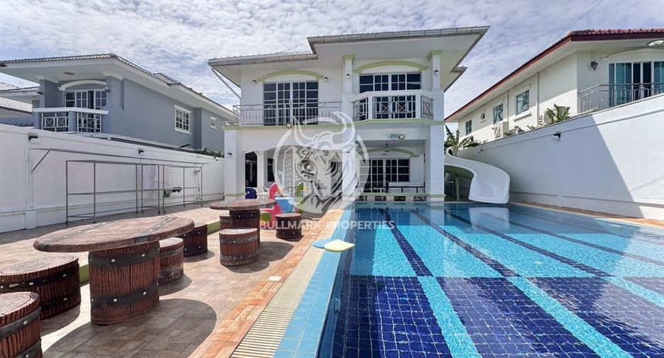 For rent 8 bedrooms villa in Bang Lamung, Chonburi