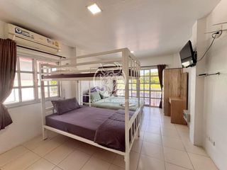 Villa en alquiler de 8 habitaciones en Bang Lamung, Chonburi