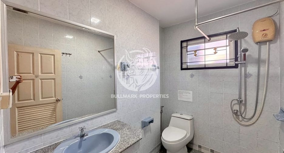 Villa zur Miete mit 6 Zimmer in Bang Lamung, Chonburi