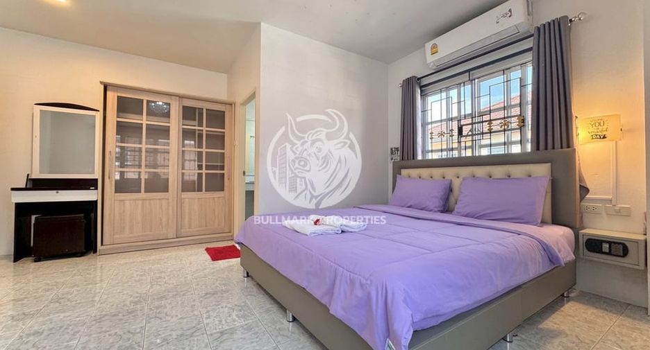 Villa zur Miete mit 6 Zimmer in Bang Lamung, Chonburi