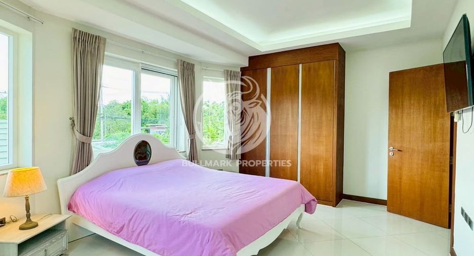 For rent 4 bedrooms house in Bang Lamung, Chonburi
