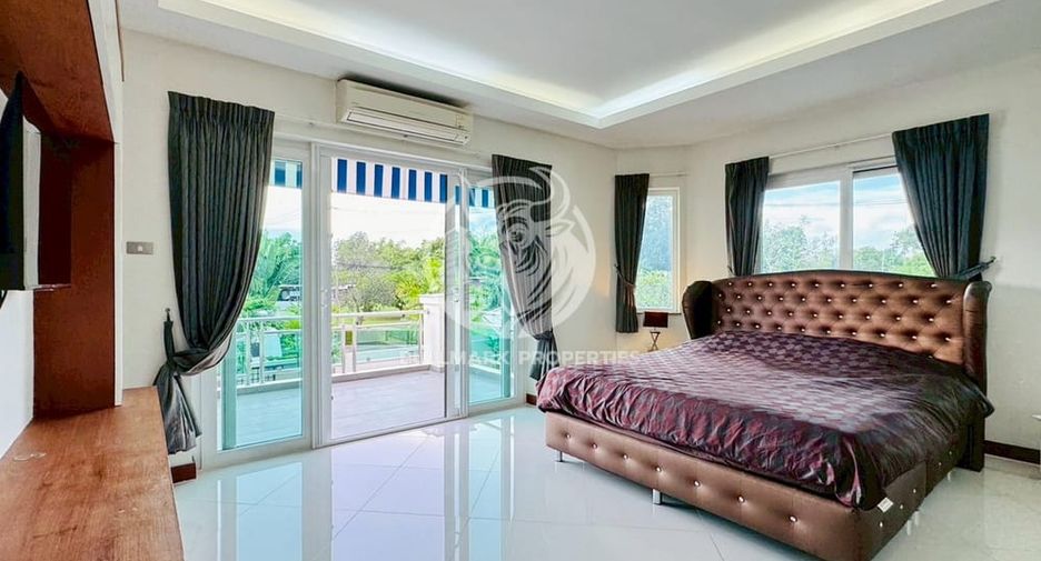 For rent 4 bedrooms house in Bang Lamung, Chonburi