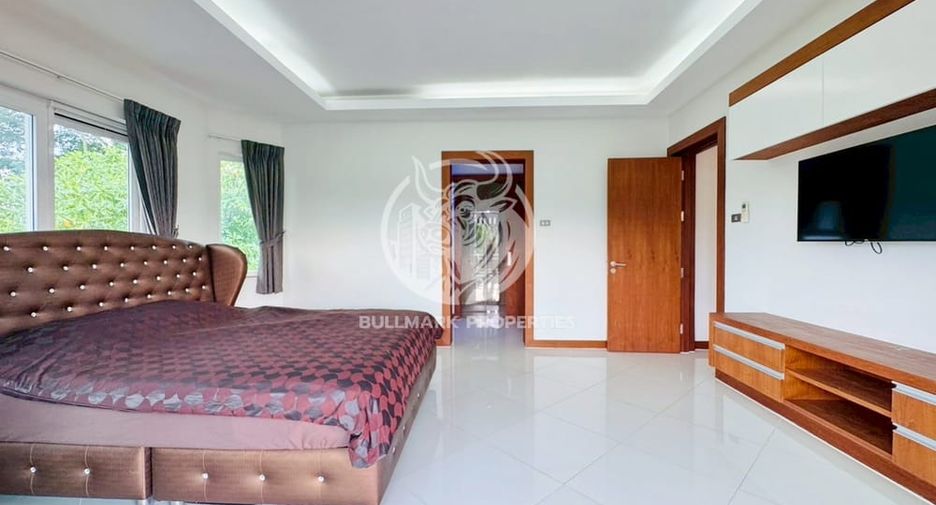 For rent 4 bedrooms house in Bang Lamung, Chonburi