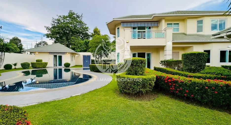 For rent 4 bedrooms house in Bang Lamung, Chonburi