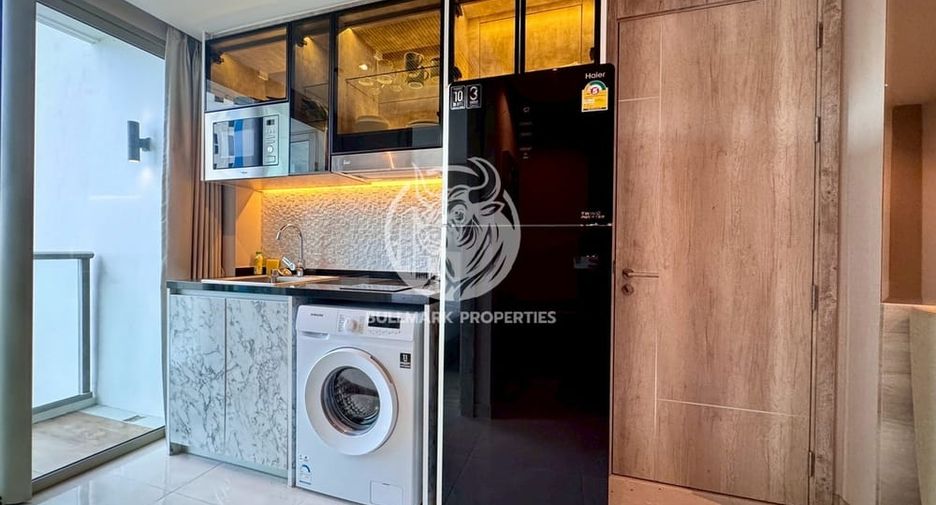 For rent 2 bedrooms condo in Bang Lamung, Chonburi
