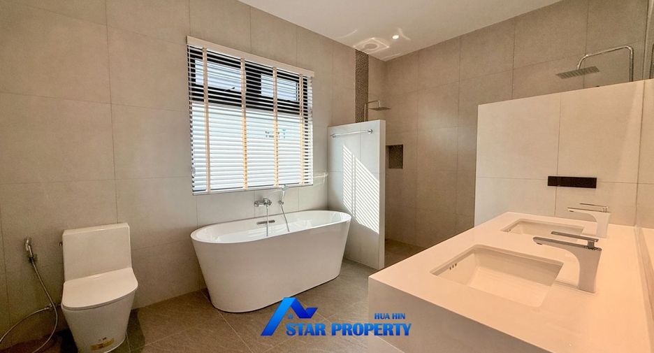 À vendre 4 chambres villa à Hua Hin, Prachuap Khiri Khan