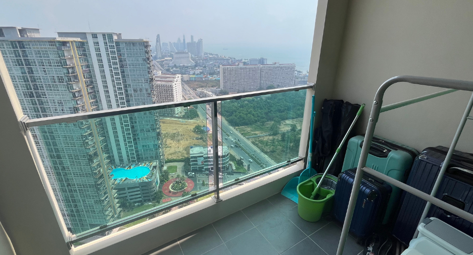 For sale 1 bed condo in Bang Lamung, Chonburi