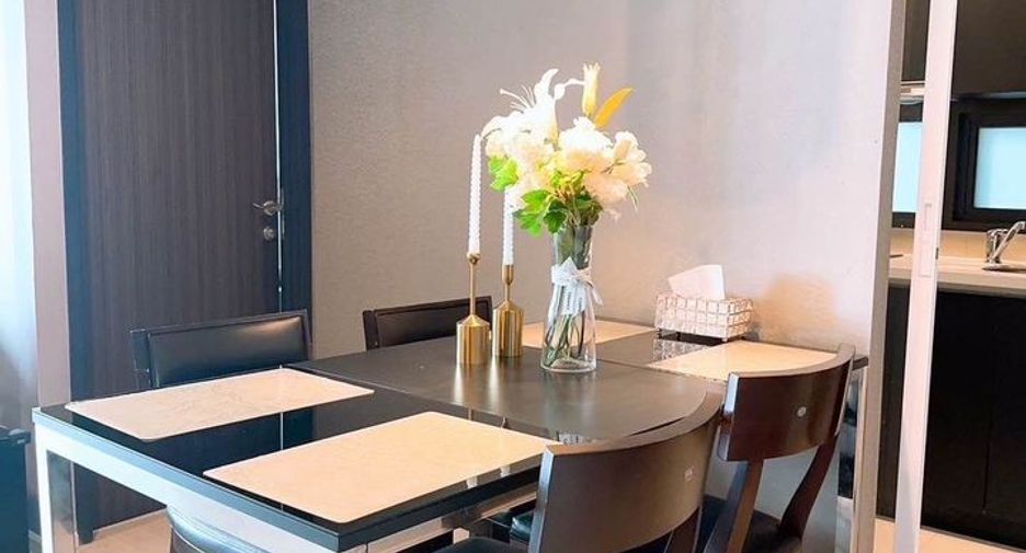 For rent 2 bedrooms condo in Khlong Toei, Bangkok