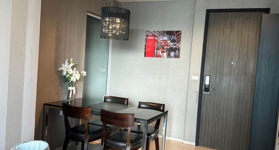 For rent 2 bedrooms condo in Khlong Toei, Bangkok
