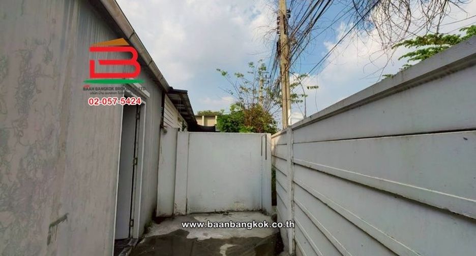 Reihenhaus zum Kauf mit 3 Zimmer in Bang Khen, Bangkok