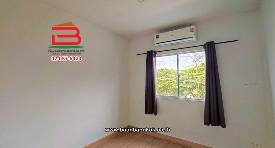 Reihenhaus zum Kauf mit 3 Zimmer in Bang Khen, Bangkok