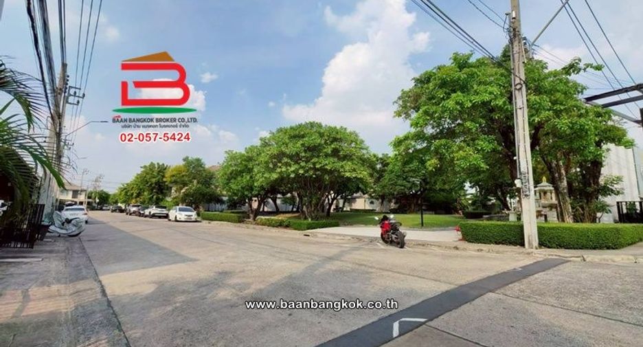 Reihenhaus zum Kauf mit 3 Zimmer in Bang Khen, Bangkok