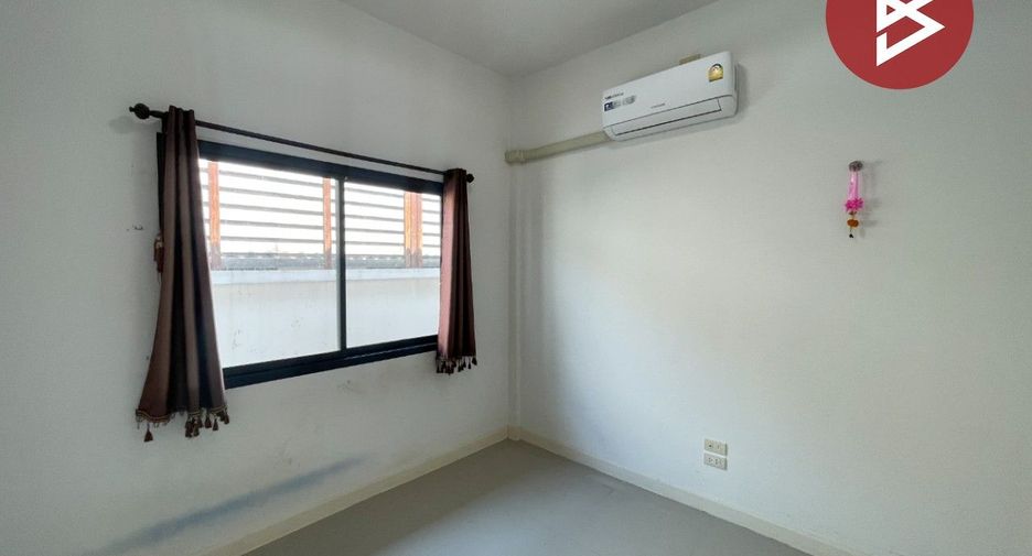 For sale 3 bedrooms house in Si Maha Phot, Prachin Buri