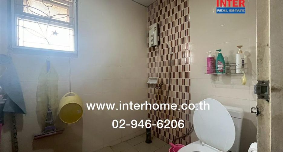 For sale 4 bedrooms house in Khan Na Yao, Bangkok