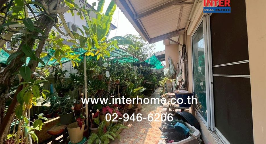 For sale 4 bedrooms house in Khan Na Yao, Bangkok
