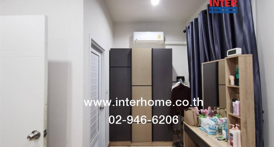 Продажа 4 спальни таунхаус в Sai Noi, Нонтабури