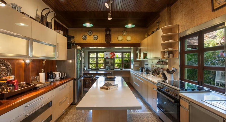 À louer 6 chambres villa à Mueang Chiang Mai, Chiang Mai