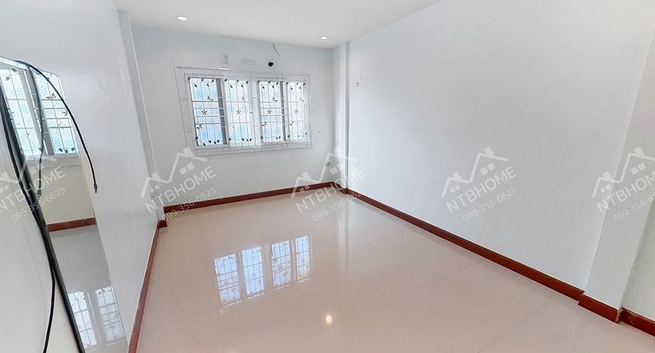 For sale 3 bedrooms townhouse in Bang Bua Thong, Nonthaburi