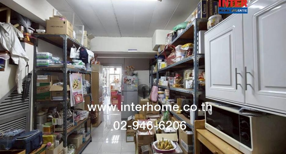For sale 4 bedrooms retail Space in Khlong Sam Wa, Bangkok