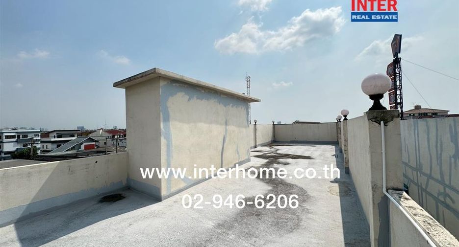 For sale 4 bedrooms retail Space in Bang Khae, Bangkok