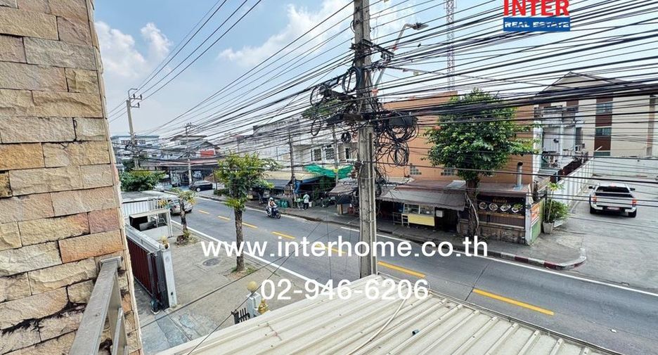 For sale 4 bedrooms retail Space in Bang Khae, Bangkok