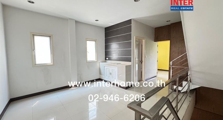 For sale 4 bedrooms retail Space in Bang Khae, Bangkok