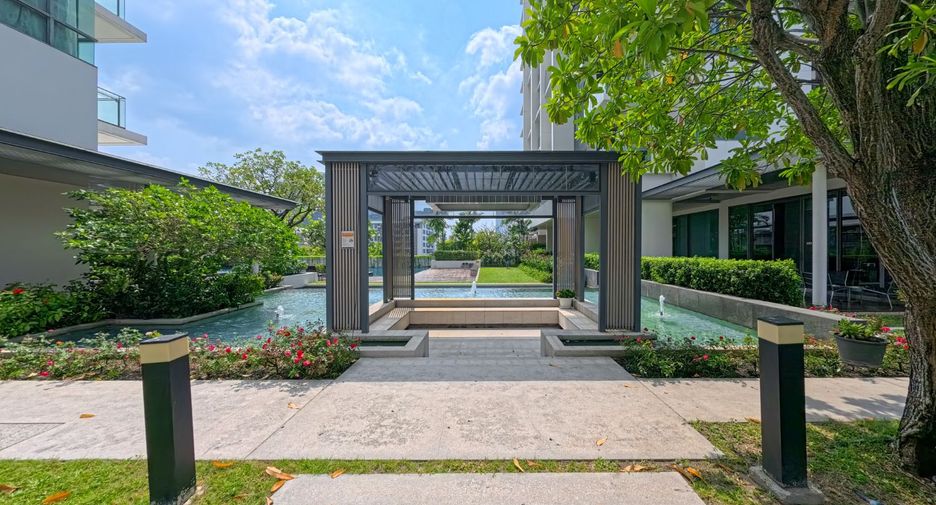 For sale 1 bed condo in Phra Khanong, Bangkok