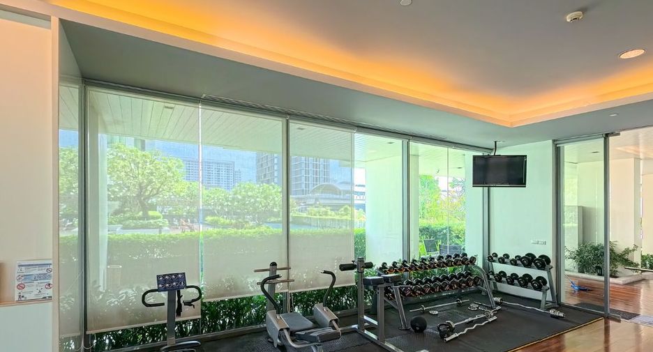 For sale 1 bed condo in Phra Khanong, Bangkok