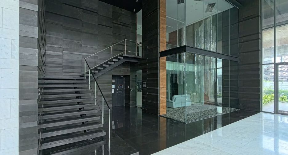 For sale 1 bed condo in Phra Khanong, Bangkok