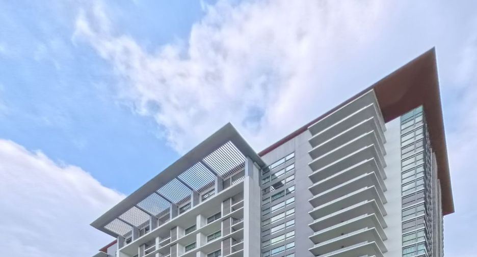 For sale 1 bed condo in Phra Khanong, Bangkok