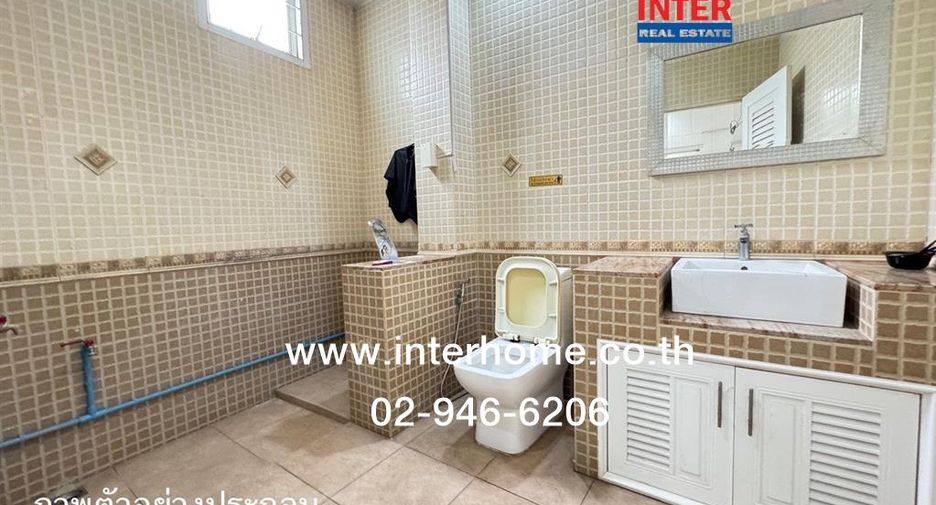 For sale 4 bedrooms retail Space in Bang Khae, Bangkok