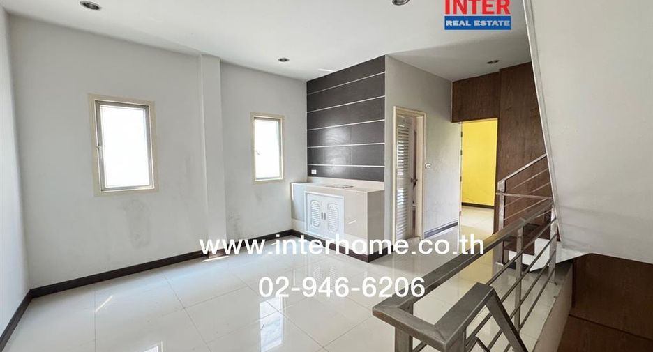 For sale 4 bedrooms retail Space in Bang Khae, Bangkok