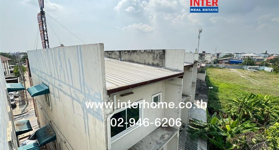 For sale 4 bedrooms retail Space in Bang Khae, Bangkok