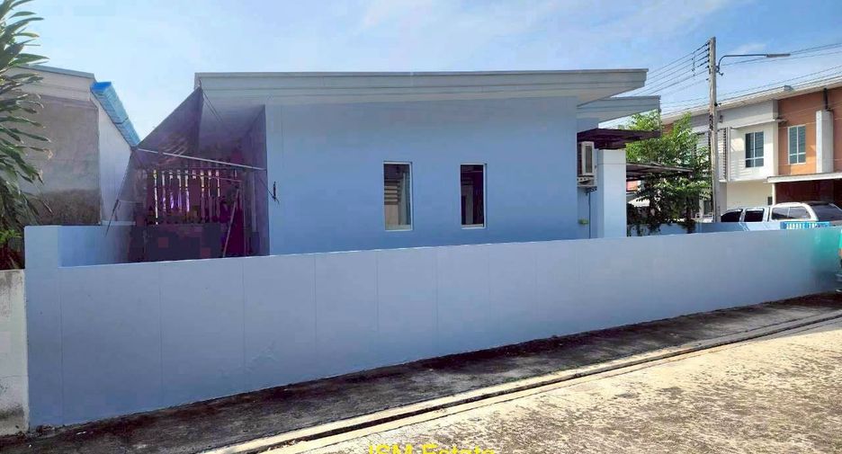 For sale 2 bedrooms townhouse in Hua Hin, Prachuap Khiri Khan