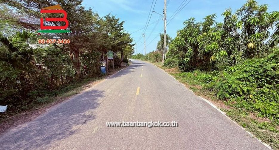 出售 土地 在 Bang Bua Thong, Nonthaburi