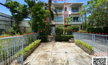 For rent 3 ベッドルーム townhouse in Saphan Sung, Bangkok