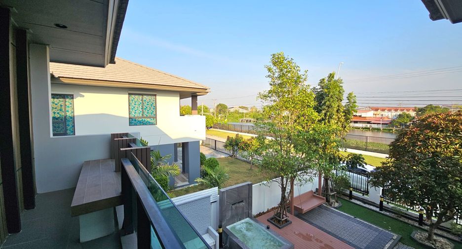 For sale 4 bedrooms house in Bang Sao Thong, Samut Prakan