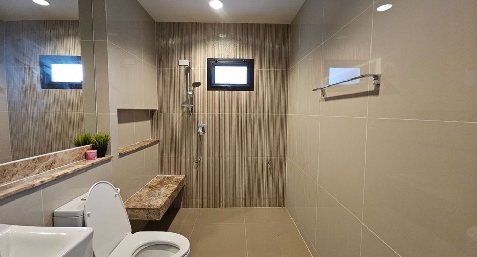 For sale 4 bedrooms house in Bang Sao Thong, Samut Prakan