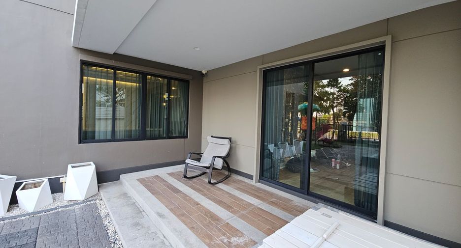 For sale 4 bedrooms house in Bang Sao Thong, Samut Prakan