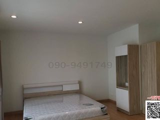 Casa adosada en alquiler de 3 habitaciones en Prawet, Bangkok