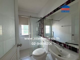 For sale 4 ベッドルーム house in Sam Phran, Nakhon Pathom